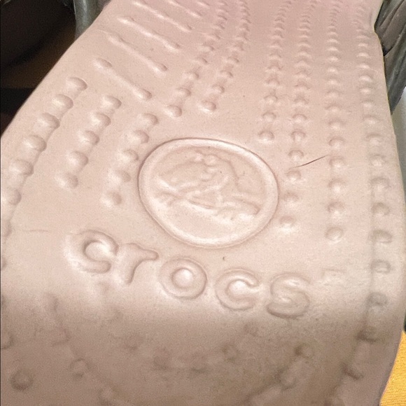 Crocs Cyprus IV Heeled Sandals in Pink and Brown - Picture 5 of 9